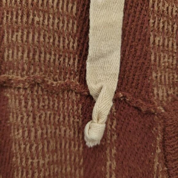 BKE Medium Jacquard Hooded V-Neck Pullover Sweater - Picture 4 of 10